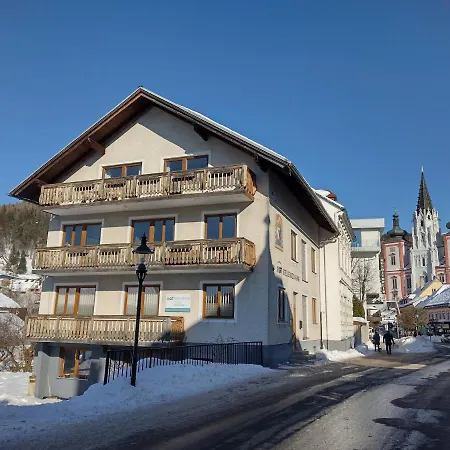Apartmán Sechzehnerhaus *